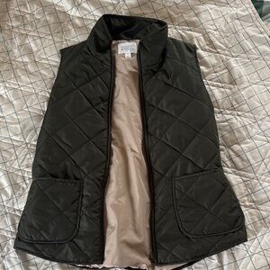 Market & Spruce Women's Quilted Olive Green Vest